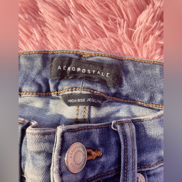 High Rise Jeans! - Picture 3 of 3